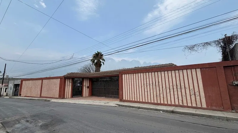 Casa en venta · Ciudad Santa Catarina Centro, Santa Catarina, Nuevo León