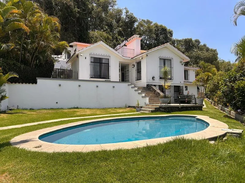 Casa en venta · Jardines de Ahuatepec, Cuernavaca, Morelos