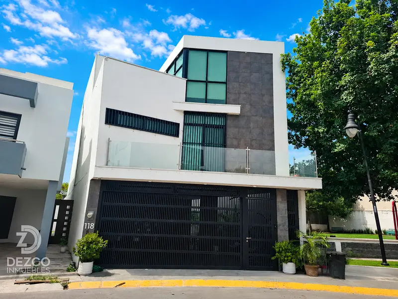 Casa en venta · La Rioja Privada Residencial, Monterrey, Nuevo León
