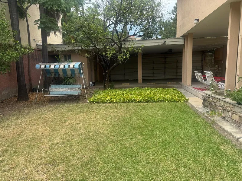Casa en venta · Del Valle, San Pedro Garza García, Nuevo León Casa en venta · Del Valle, San Pedro Garza García, Nuevo León
