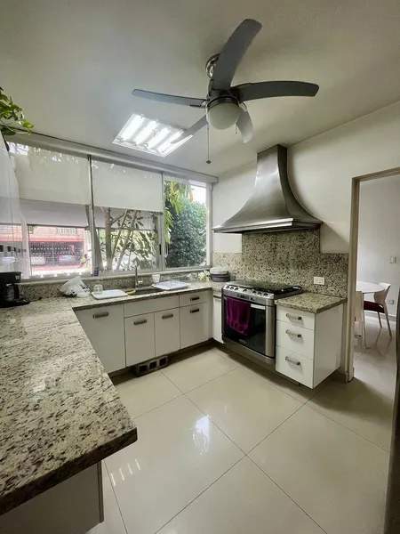 Casa en venta · Fuentes del Valle, San Pedro Garza García, Nuevo León