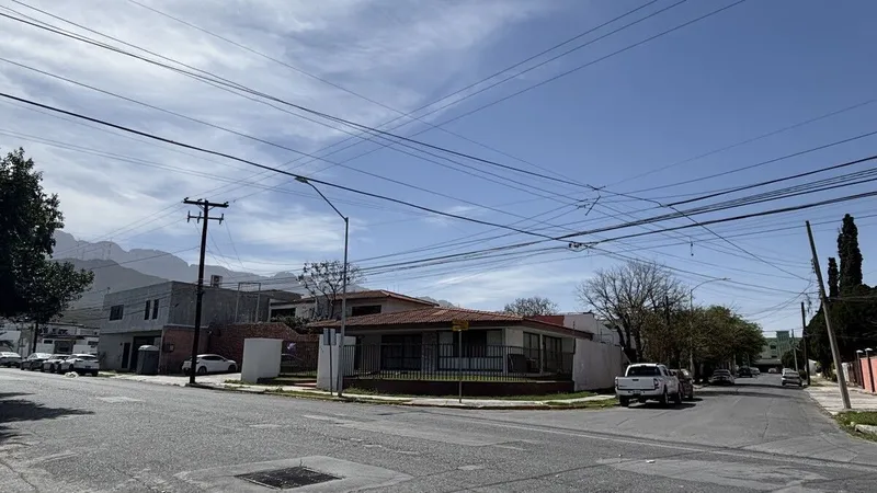 Casa en venta · Roma, Monterrey, Nuevo León Casa en venta · Roma, Monterrey, Nuevo León