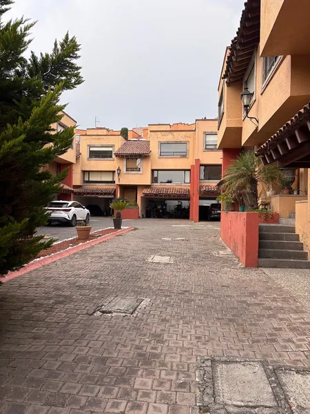 Casa en venta · Huixquilucan, Estado de México Casa en venta · Huixquilucan, Estado de México