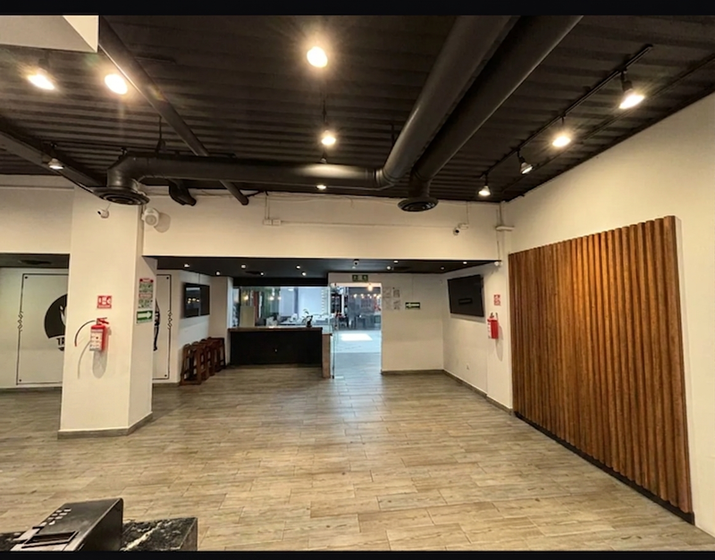 INTERIOR 3.jpeg