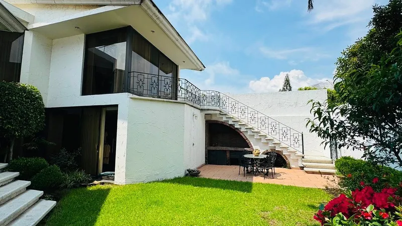 Casa en venta · Lomas de Tecamachalco Sección Bosques I y II, Huixquilucan, Estado de México Casa en venta · Lomas de Tecamachalco Sección Bosques I y II, Huixquilucan, Estado de México