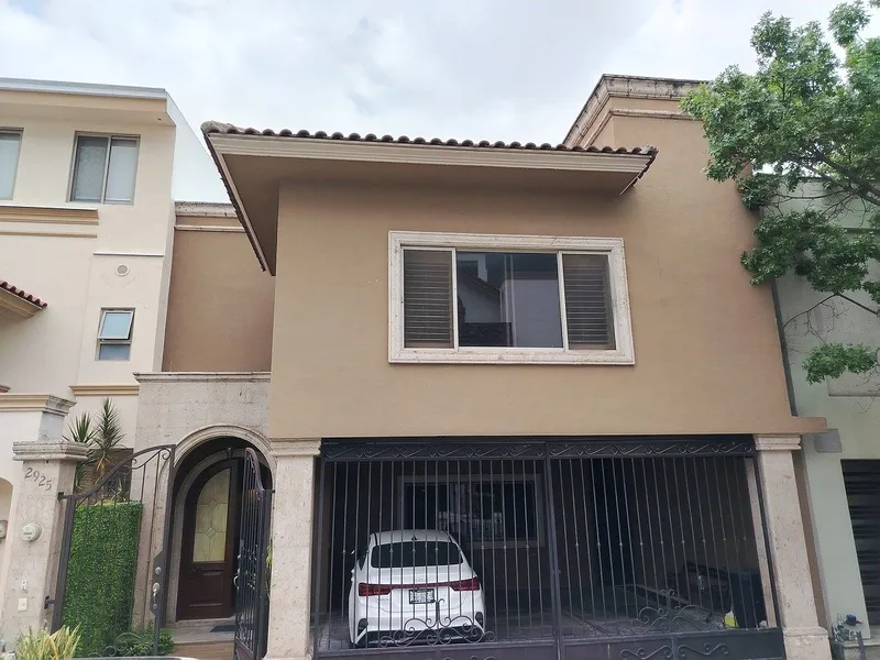 Casa en venta · Las Cumbres, Monterrey, Nuevo León