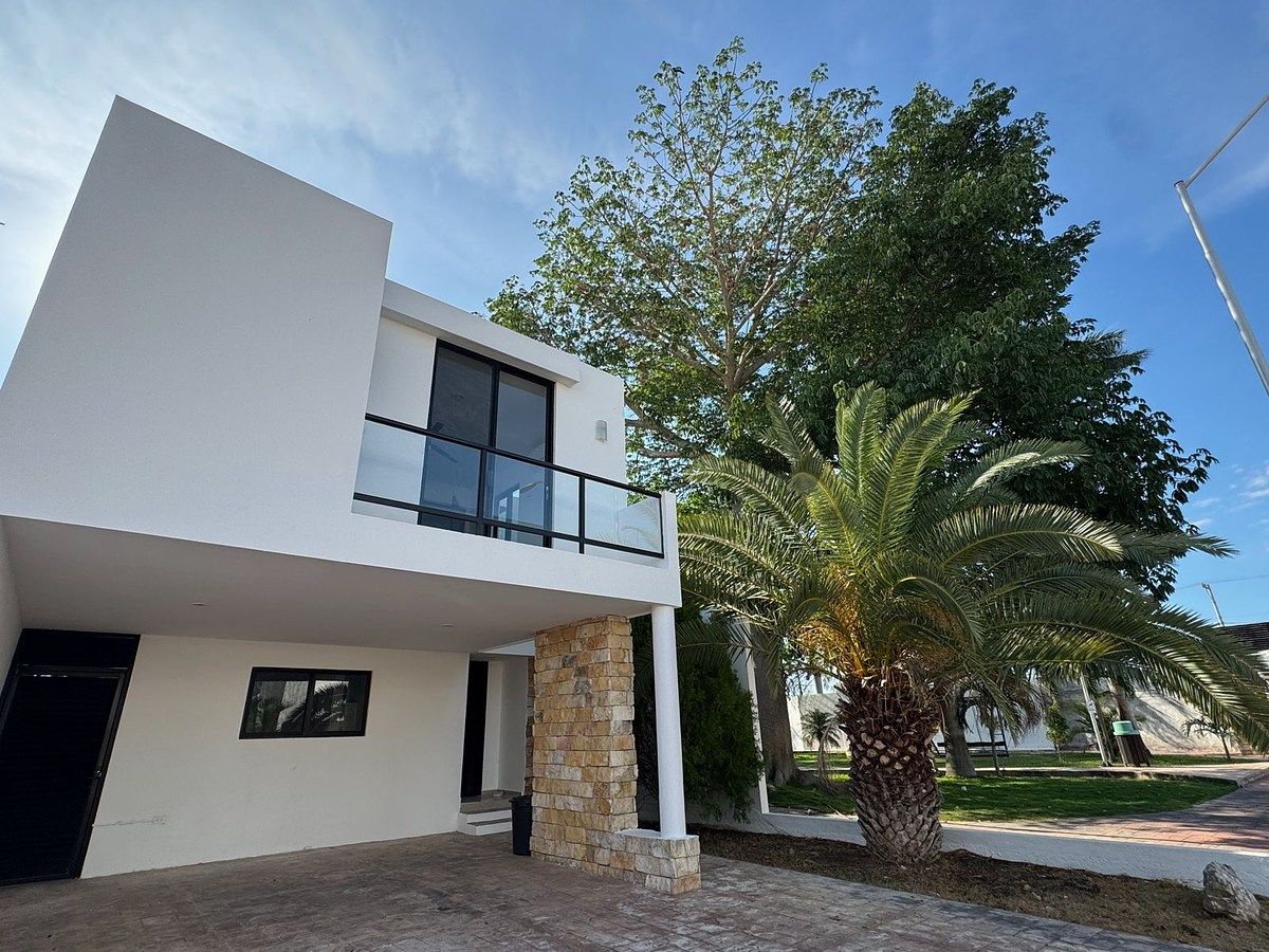 Casa en venta · Privada Villa Cholul, Mérida, Yucatán