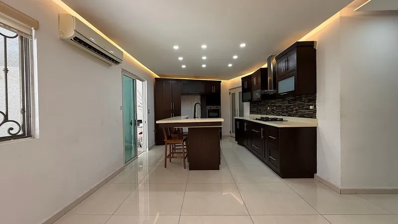 Casa en venta · Misión San Jose, Apodaca, Nuevo León Casa en venta · Misión San Jose, Apodaca, Nuevo León