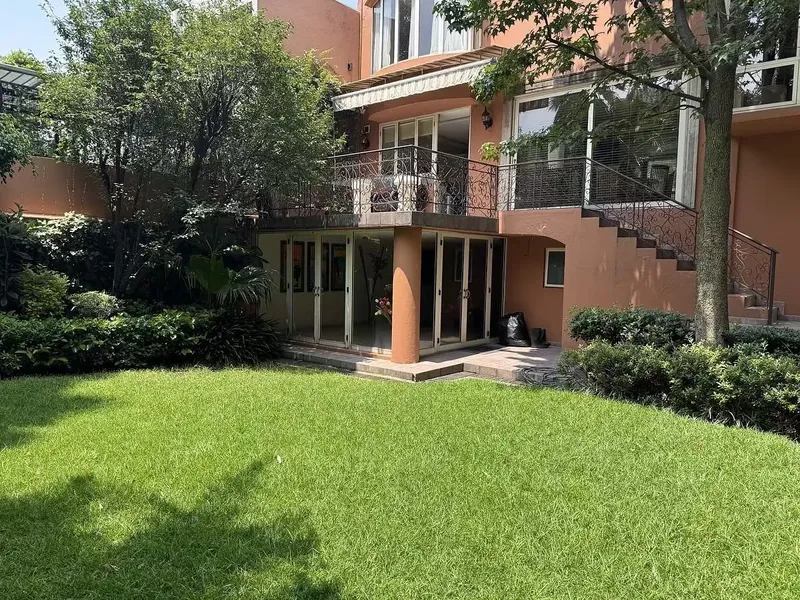 Casa en venta · Lomas de Tecamachalco, Naucalpan de Juárez, Estado de México