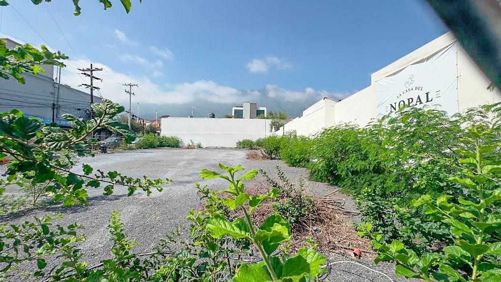 Lote en venta · Zona los Sauces, San Pedro Garza García, Nuevo León Lote en venta · Zona los Sauces, San Pedro Garza García, Nuevo León