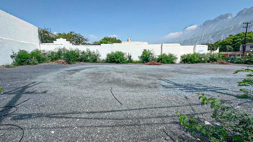 Lote en venta · Zona los Sauces, San Pedro Garza García, Nuevo León Lote en venta · Zona los Sauces, San Pedro Garza García, Nuevo León