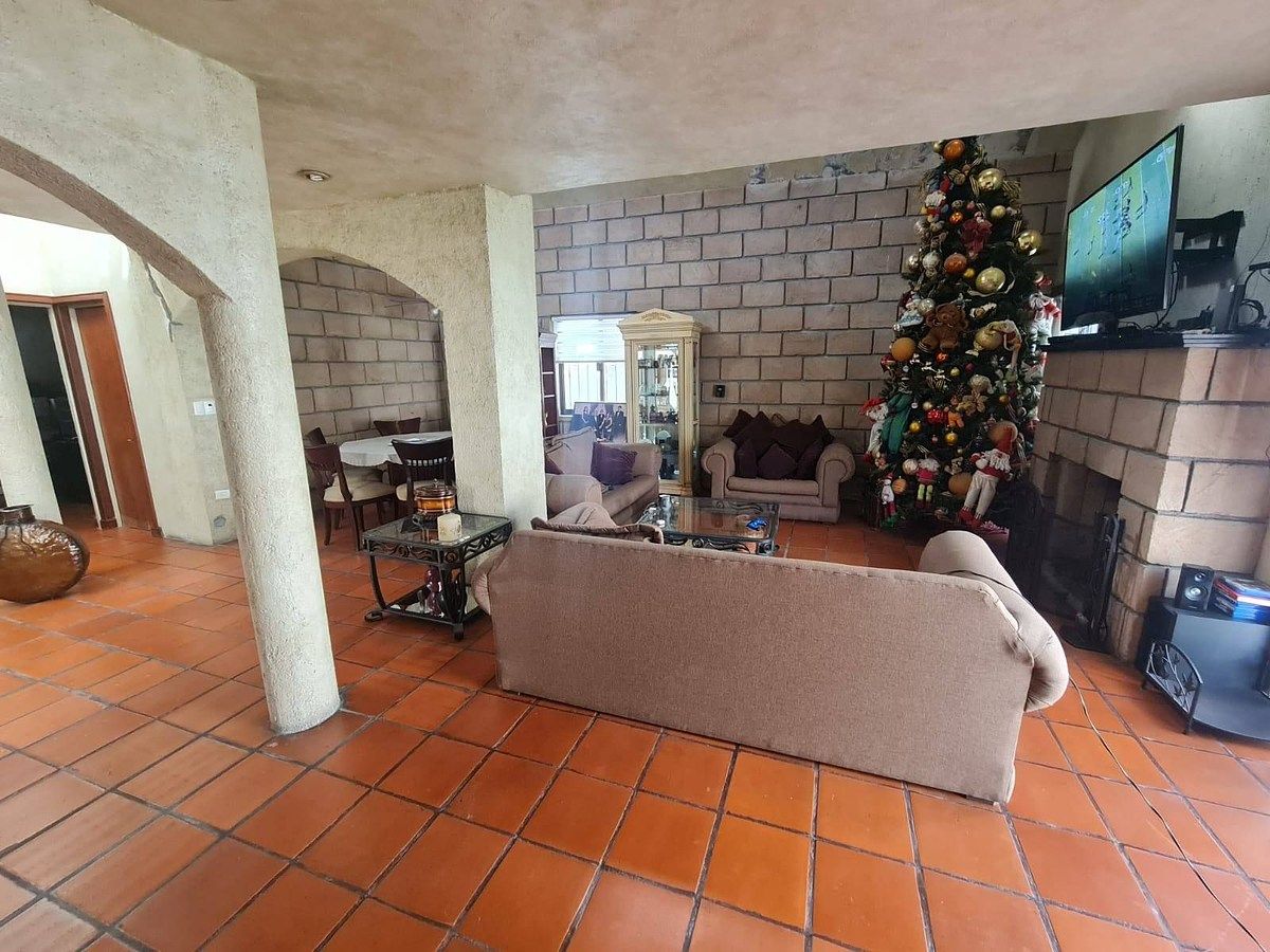 Casa en venta · Las Cumbres, Monterrey, Nuevo León Casa en venta · Las Cumbres, Monterrey, Nuevo León