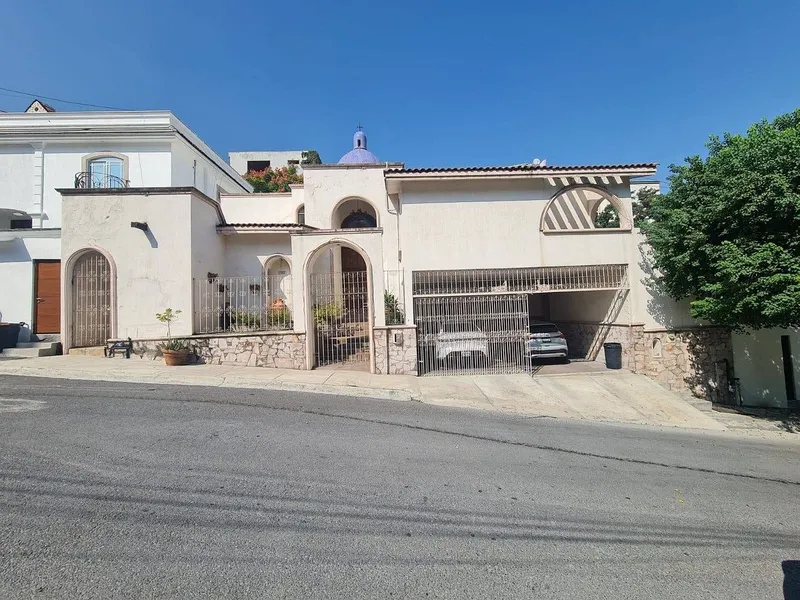 Casa en venta · Las Cumbres, Monterrey, Nuevo León