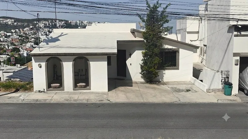 Casa en venta · Colinas de San Jerónimo, Monterrey, Nuevo León