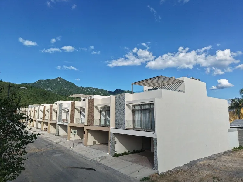 Casa en venta · Las Huertas, Santiago, Nuevo León