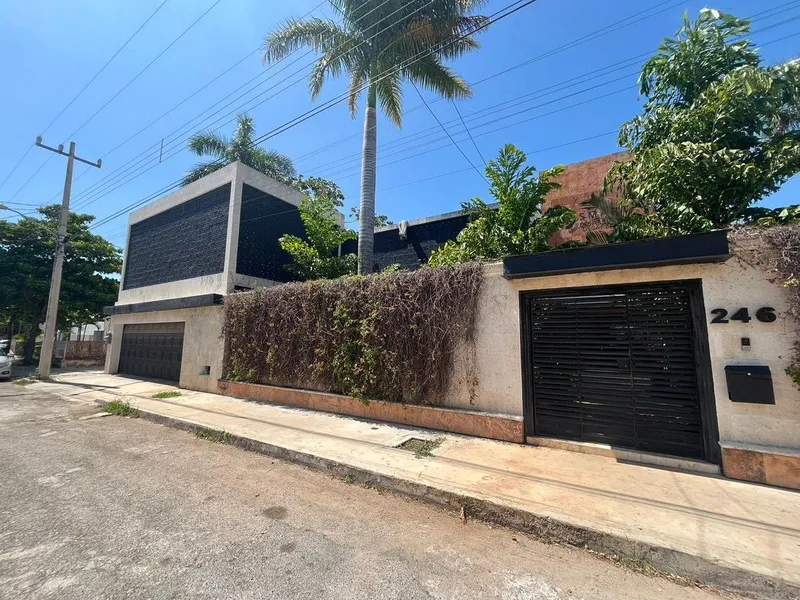 Casa en venta · Campestre, Mérida, Yucatán