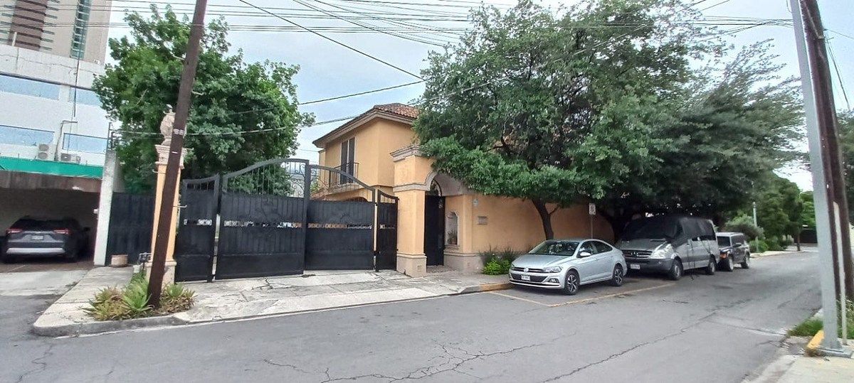 Casa en venta · Privada Santa Engracia, San Pedro Garza García, Nuevo León