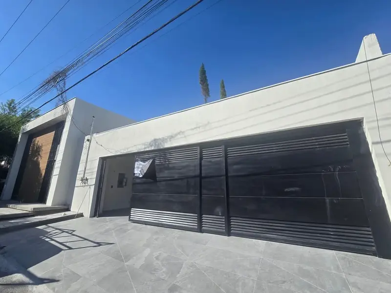 Casa en venta · Las Cumbres, Monterrey, Nuevo León