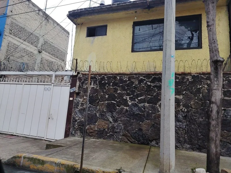 Casa en venta · San Francisco Culhuacán Barrio de San Francisco, Coyoacán, Ciudad de México Casa en venta · San Francisco Culhuacán Barrio de San Francisco, Coyoacán, Ciudad de México