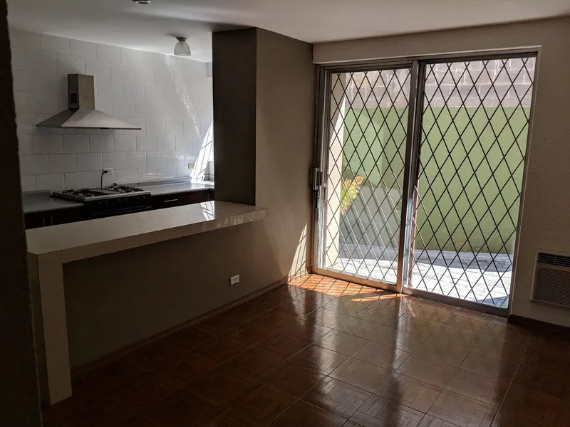 Casa en venta · Del Valle, San Pedro Garza García, Nuevo León Casa en venta · Del Valle, San Pedro Garza García, Nuevo León