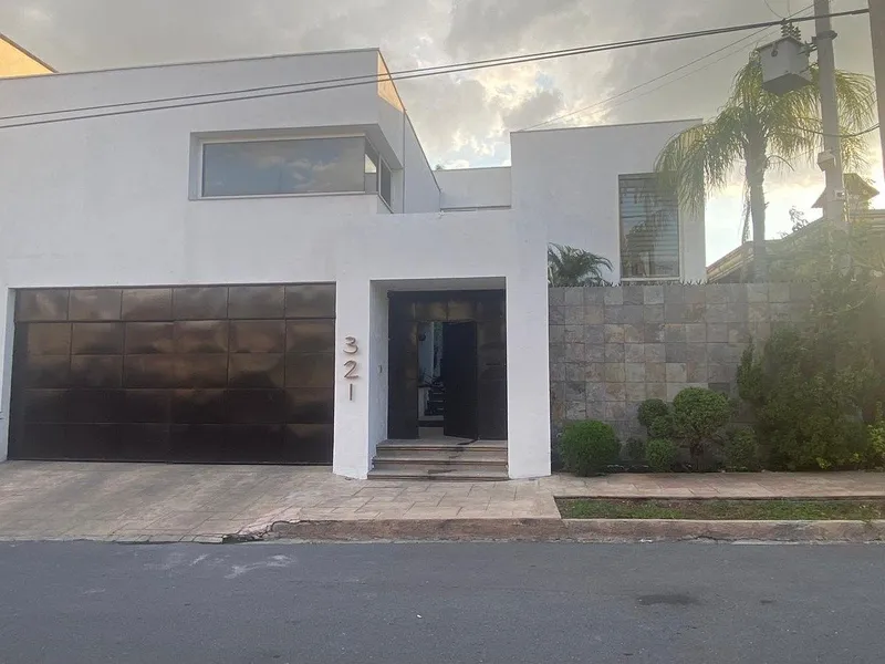 Casa en venta · Las Cumbres, Monterrey, Nuevo León Casa en venta · Las Cumbres, Monterrey, Nuevo León