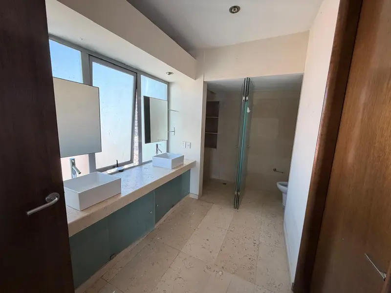 4 ) Baño principal.JPG
