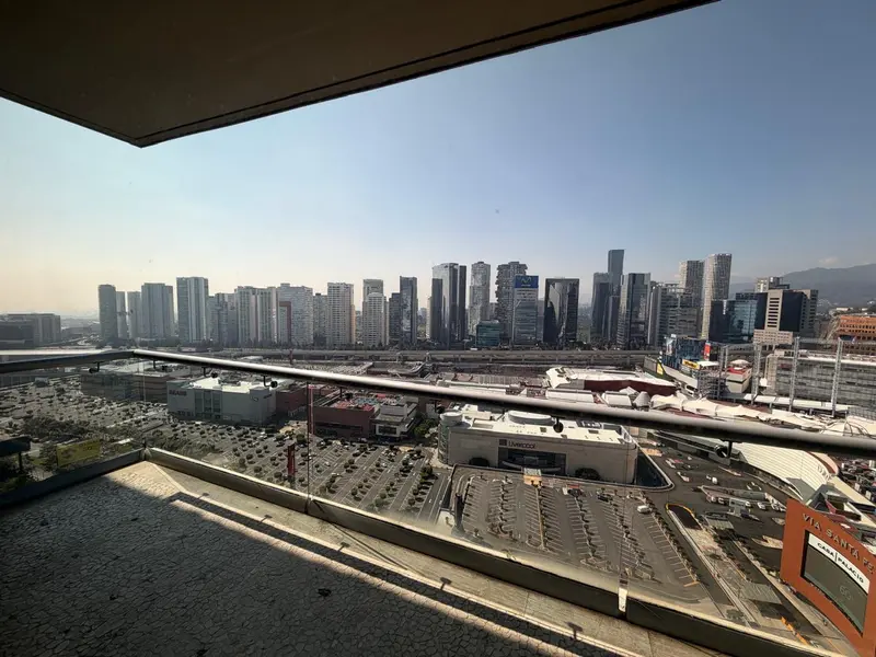 10 ) Vista del balcón .JPG