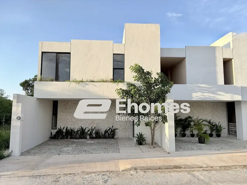 Casa en venta · San Juan Bautista, Mérida, Yucatán Casa en venta · San Juan Bautista, Mérida, Yucatán