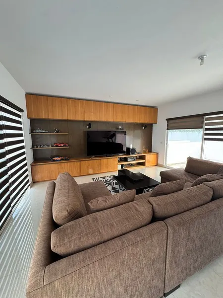 Casa en venta · Zona Valle Poniente, San Pedro Garza García, Nuevo León