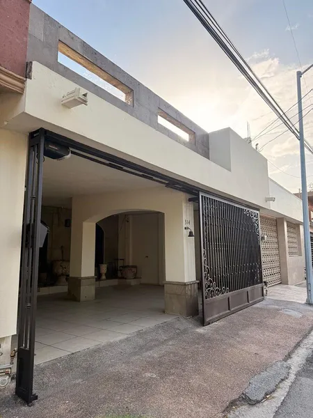 Casa en venta · Valle Del Nogalar, San Nicolás de los Garza, Nuevo León