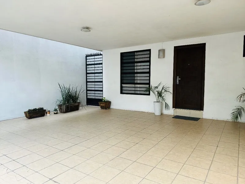 Casa en venta · Lomas Quetzales, García, Nuevo León