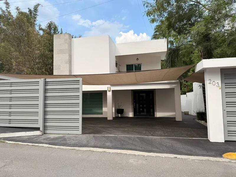 Casa en venta · El Cercado Centro, Santiago, Nuevo León Casa en venta · El Cercado Centro, Santiago, Nuevo León