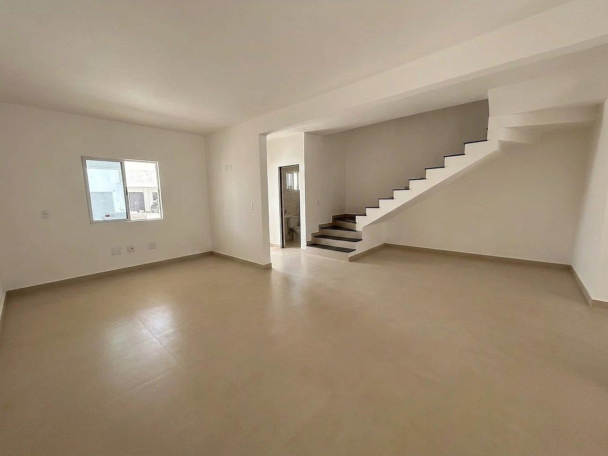 Casa en venta · Cumbres del Valle, Monterrey, Nuevo León Casa en venta · Cumbres del Valle, Monterrey, Nuevo León