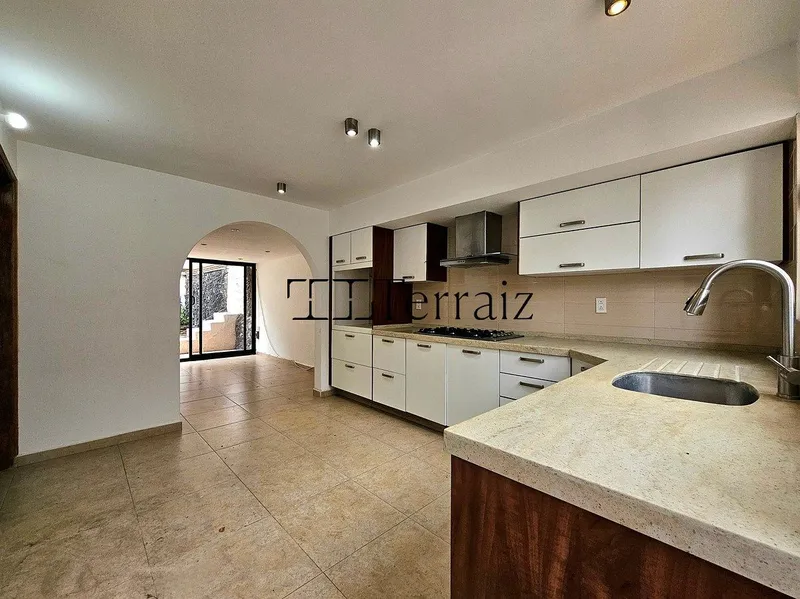 Casa en venta · Ciudad Satélite, Naucalpan de Juárez, Estado de México