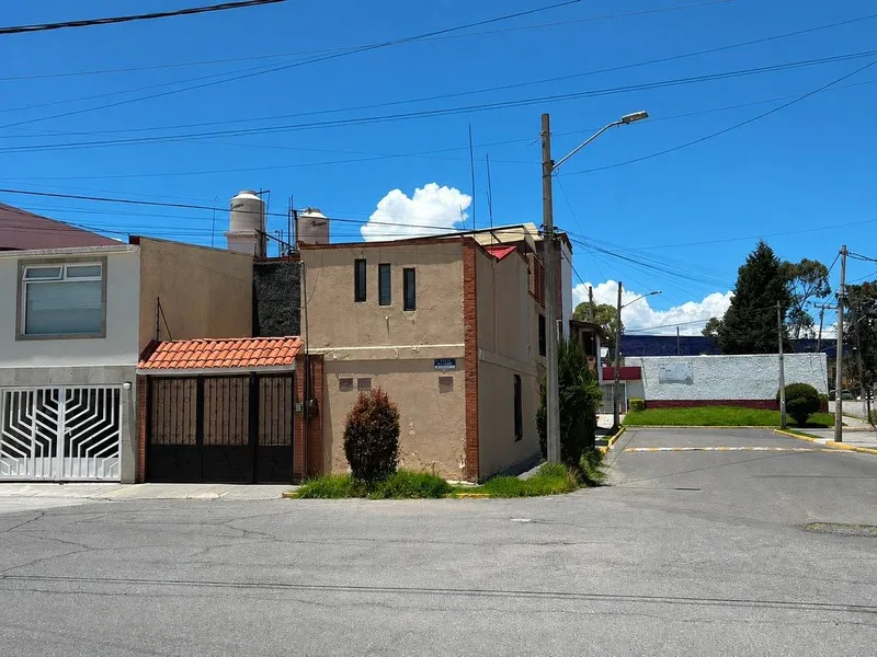 Casa en venta · San Jorge Pueblo Nuevo, Metepec, Estado de México