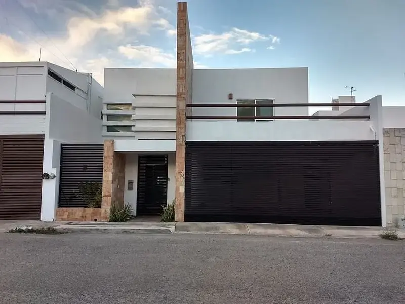 Casa en venta · Altabrisa, Mérida, Yucatán Casa en venta · Altabrisa, Mérida, Yucatán