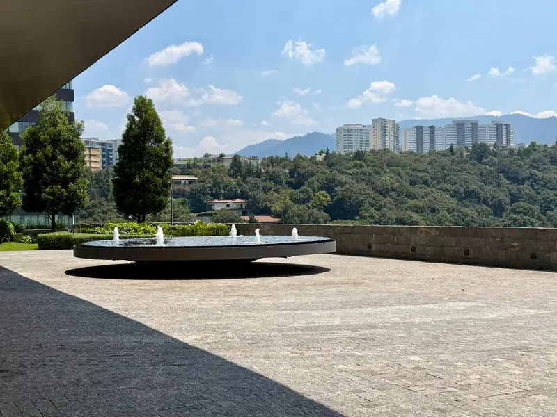 13.FUENTE LEJOS.jpg