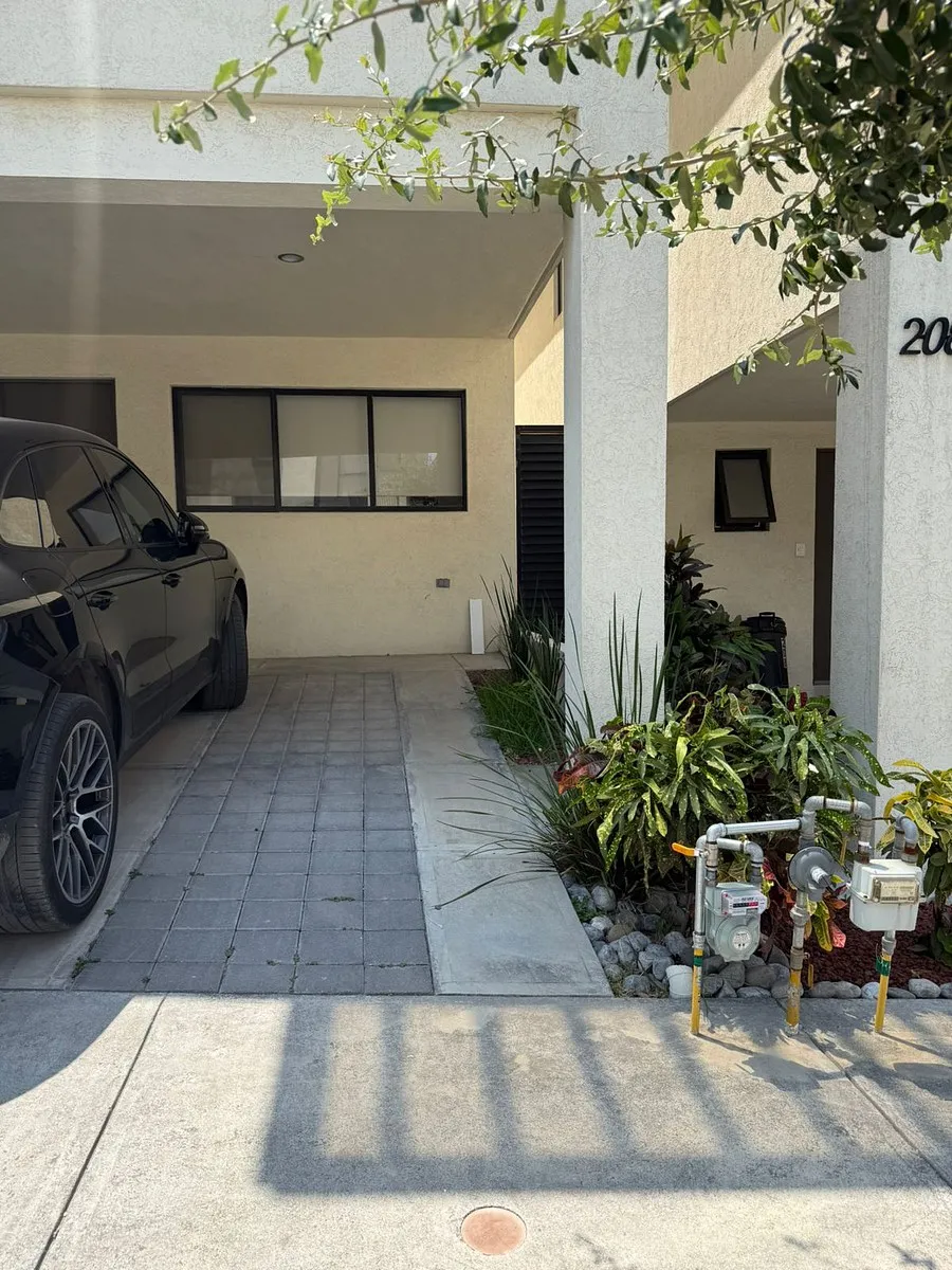 Casa en venta · Ampliación Jardines de San Agustín 3er Sector, San Pedro Garza García, Nuevo León