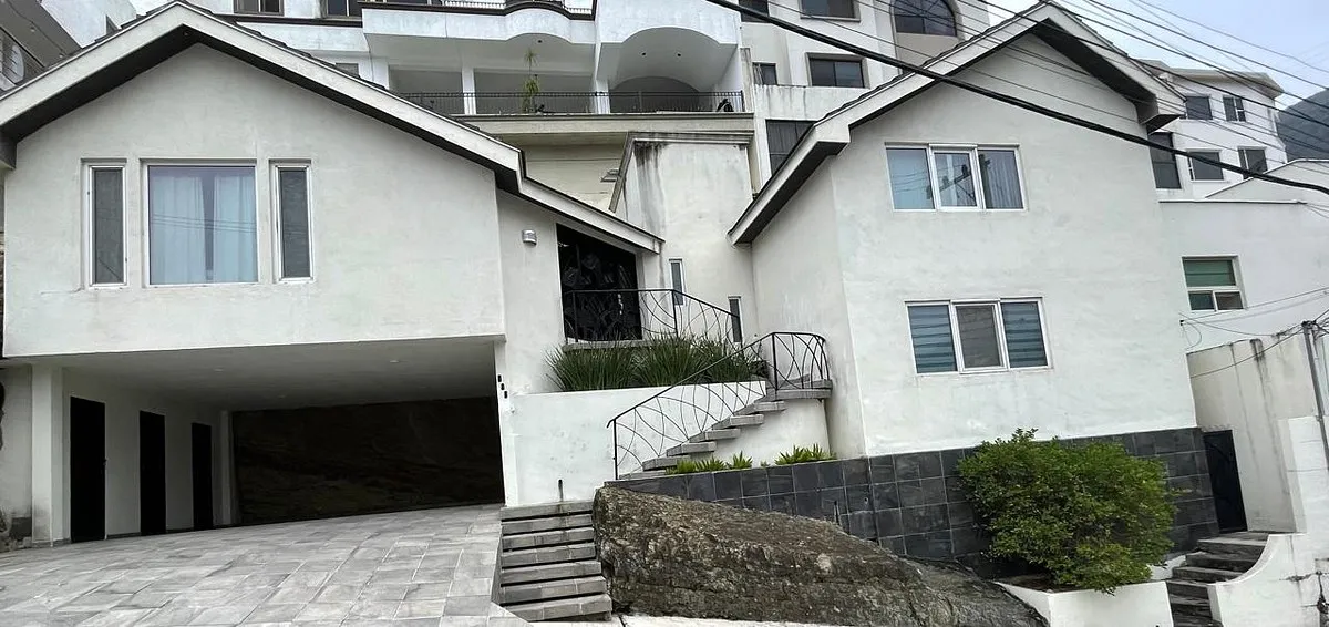 Casa en venta · Jardines de San Agustin, San Pedro Garza García, Nuevo León
