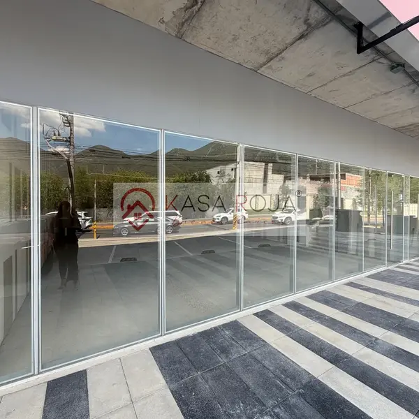 Comercio en renta · La Rioja Privada Residencial, Monterrey, Nuevo León