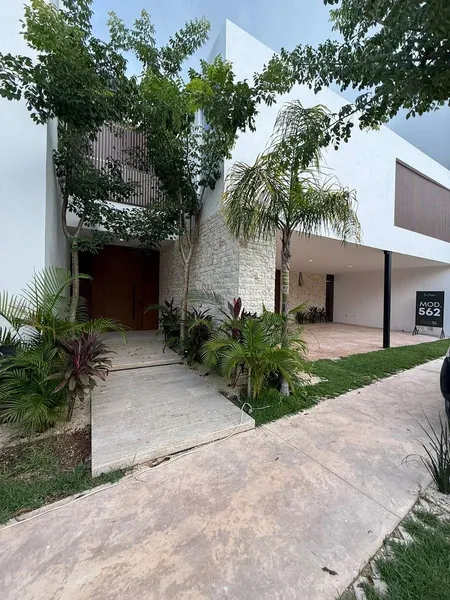 Casa en venta · Xcanatún, Mérida, Yucatán