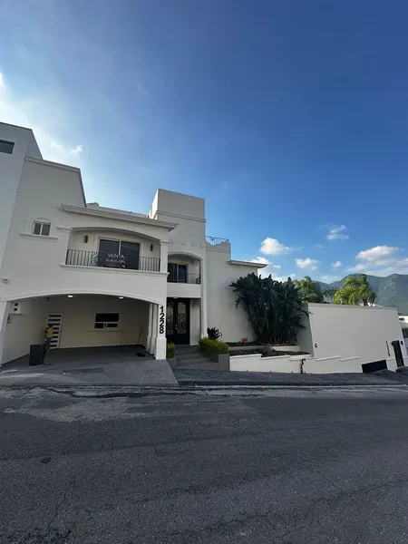 Casa en venta · Palmares Residencial, Monterrey, Nuevo León
