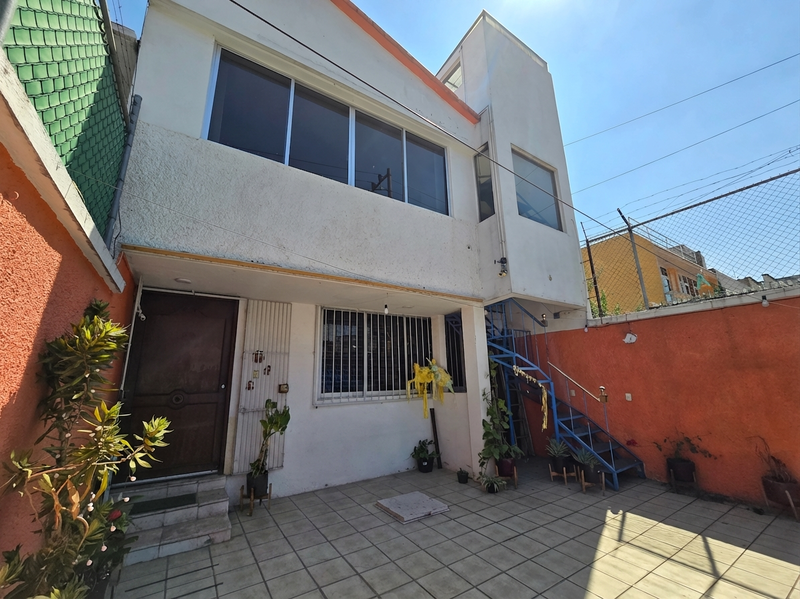 Casa en venta · Presidentes Ejidales, Coyoacán, Ciudad de México