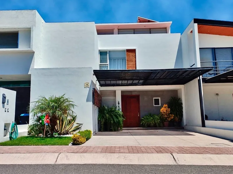 Casa en venta · La Condesa, Santiago de Querétaro, Querétaro Casa en venta · La Condesa, Santiago de Querétaro, Querétaro
