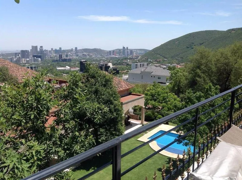 Casa en venta · Valle de San Ángel Sect Mexicano, San Pedro Garza García, Nuevo León