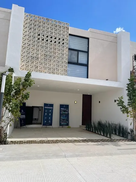 Casa en venta · Cholul, Mérida, Yucatán Casa en venta · Cholul, Mérida, Yucatán