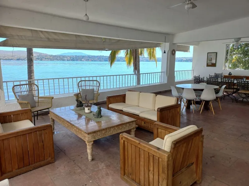 Casa en venta · Tequesquitengo, Jojutla, Morelos