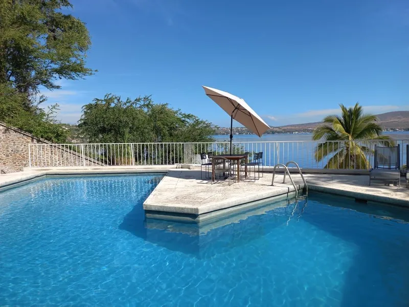 Casa en venta · Tequesquitengo, Jojutla, Morelos