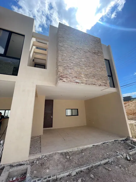 Casa en venta · Cholul, Mérida, Yucatán Casa en venta · Cholul, Mérida, Yucatán