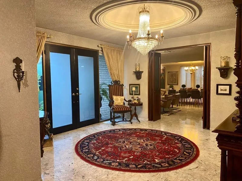 Casa en venta · Del Valle, San Pedro Garza García, Nuevo León